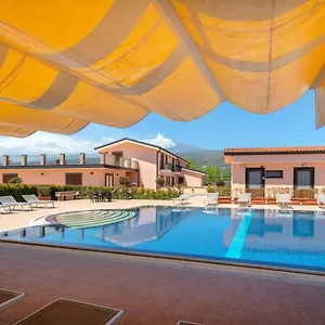 https://il-giardino-dei-sogni-mascali.sicilyhotelsitaly.net
